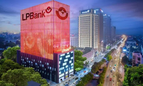 LPBank muốn mua 5% vốn cổ phần của FPT