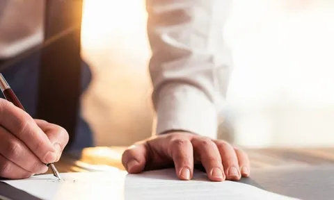 Chỉ huy trưởng hay cán bộ kỹ thuật ký biên bản nghiệm thu?