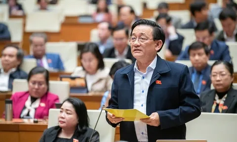 Phân cấp, phân quyền mạnh mẽ đi đôi với cơ chế giám sát