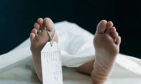 Mẹ bật máy lạnh suốt 6 năm để bảo quản thi thể con gái: Câu chuyện thương tâm hay tội ác được che giấu?