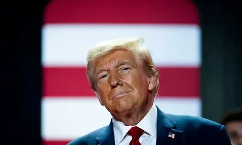 Ông Trump "phản đòn" EU, dọa áp thuế 200% với rượu