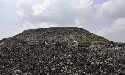 Chiêm ngưỡng Ghazipur Landfill, "ngọn núi rác" khổng lồ lớn nhất thế giới