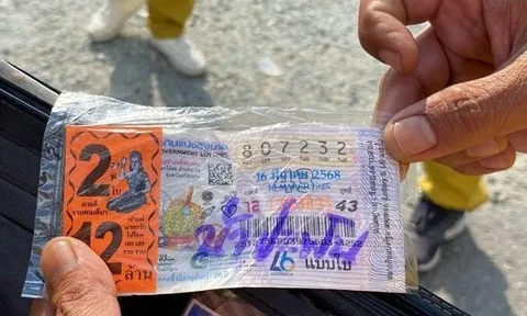 Trúng số chưa kịp nhận thưởng, người đàn ông thiệt mạng dưới bánh xe đầu kéo