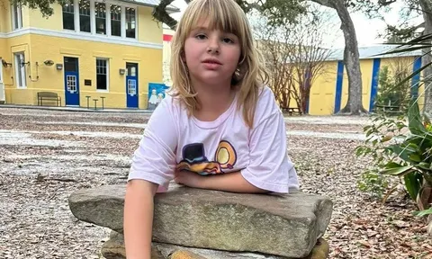 Bé gái 6 tuổi mất tích bí ẩn khi đang chơi trước nhà, thi thể được phát hiện chỉ vài giờ sau đó