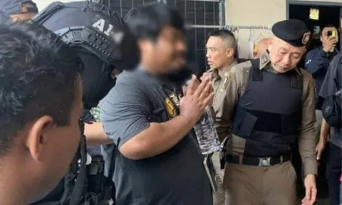 Thái Lan: Bắn chết người phụ nữ trước mặt con trai 12 tuổi, kẻ ác còn bắt cóc 1 người để cố thủ