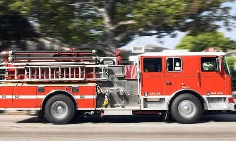 Vụ cháy kinh hoàng khiến 1 bé trai mất tích thiệt mạng, 14 thiếu niên liên quan bị bắt