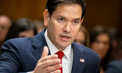 Israel tấn công phủ đầu Iran, Mỹ khẳng định không tham chiến, đưa ra lời cảnh báo