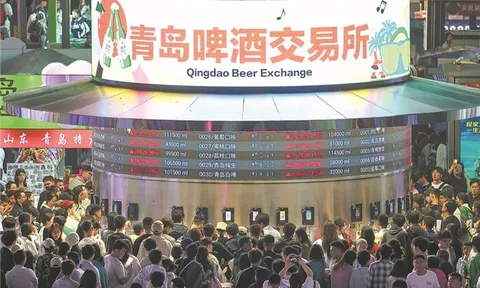 Độc lạ “sàn chứng khoán bia” tại Trung Quốc: Mức giá biến động như cổ phiếu, bia càng "hot" càng đắt