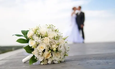 Vừa lên danh sách khách mời đám cưới, chồng tương lai khiến tôi “đứng hình” vì cái tên không ngờ
