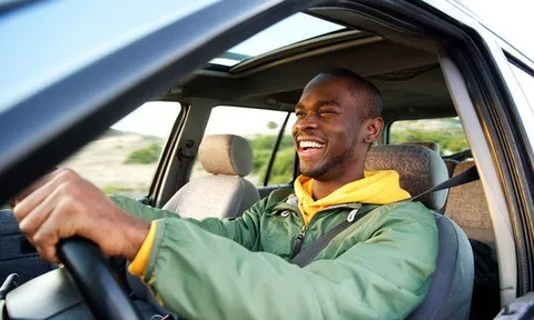 Chồng lái xe đi nghỉ mát, quên luôn vợ ở trạm xăng suốt 5 tiếng mà không hề hay biết