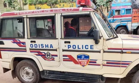 Sát hại cha mẹ vì một trận cãi vã, người đàn ông khiến dân làng không dám tin vào mắt mình