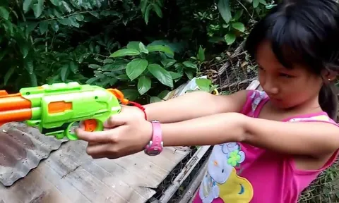 Món quà cha mẹ tặng lại khiến bé gái suýt bị mù: Bác sĩ cảnh báo điều này