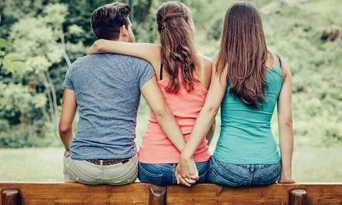 9 cách hỏi khéo giúp bạn “bóc mẽ” chồng ngoại tình mà không cần theo dõi