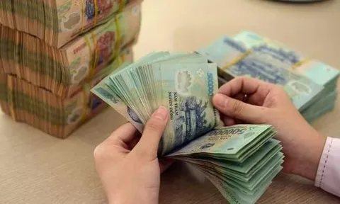 Bộ Nội vụ hướng dẫn thực hiện chế độ tiền lương, bảo lưu phụ cấp 6 tháng cho cán bộ công chức sau sáp nhập năm 2025, 2 loại phụ cấp nào chưa có quy định mới?