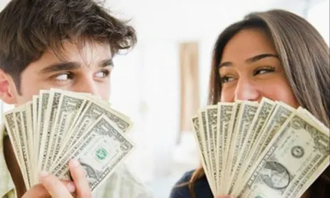 Chồng từng giàu có, tôi hạnh phúc trong nhung lụa, nhưng khi anh thất nghiệp, tôi lại bỏ đi và mãi mãi day dứt vì quyết định ấy