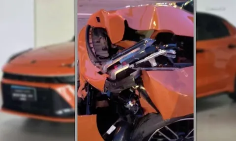 Vi vu trên xe mới, người đàn ông bất ngờ tông thẳng vào chiếc Maserati 3,7 tỷ đồng, bảo hiểm từ chối vì lý do này khiến tài xế suy sụp