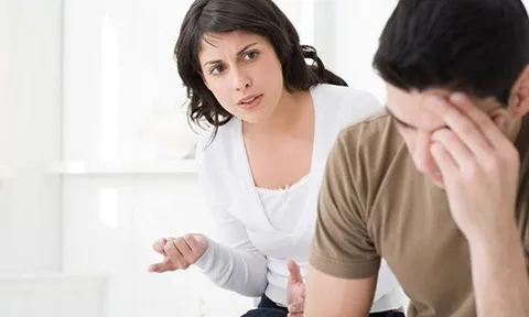 Tôi đã cố mạnh mẽ sau ly hôn, cho đến ngày thấy “tiểu tam” hạnh phúc khoe con trên mạng xã hội