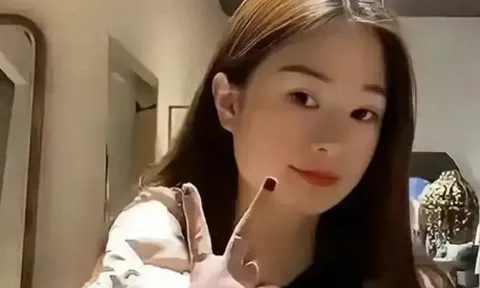 Bỏ hết công việc, mẹ chồng ngày ngày chăm sóc nàng dâu sống thực vật, đến lúc con tỉnh dậy lại thốt ra câu khiến bà không kìm nổi nước mắt