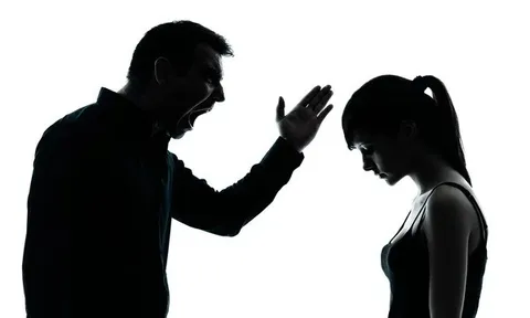 Chịu đựng oan ức suốt 7 năm trời vì bị nghi sát hại chồng, người phụ nữ khóc nghẹn khi thấy chồng vui vẻ bên vợ mới trên MXH