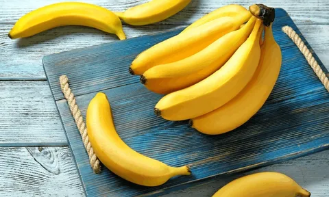 Ăn hàng ngày mà không ngờ 5 loại quả quen thuộc này lại được gọi là “khắc tinh” của ung thư