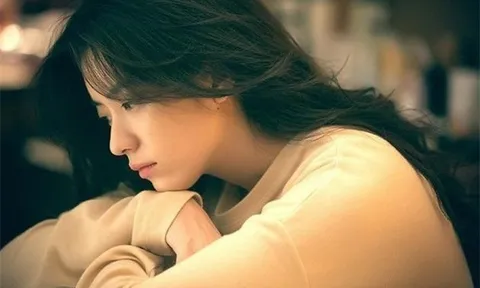 Tôi chết lặng khi phát hiện chồng ngoại tình với chính người quen từng thân thiết như chị em trong nhà