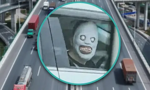 Cô gái hoảng loạn vì người đàn ông đeo chiếc mặt nạ ma quái trên cao tốc, sự thật khiến ai cũng ngao ngán