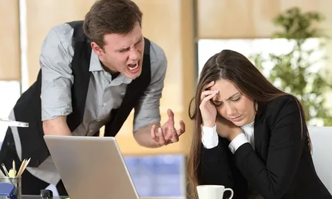 Bị sếp mắng giữa cuộc họp, nữ nhân viên 25 tuổi rơi vào trầm cảm rồi tự tử: Hé lộ khoản bồi thường "khủng" mà gia đình được nhận