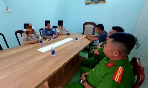Nam sinh tự nhốt mình trong khách sạn, gào thét cầu cứu, đòi người nhà chuyển 450 triệu vì bị công an giả thao túng tâm lý