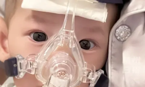 Thiên thần nhỏ chiến đấu kiên cường suốt 237 ngày, ra đi để lại món quà cho y học tương lai