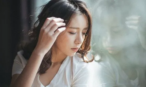 Chồng mải tiếp khách về khuya và câu nói phũ phàng khiến tim tôi đau nhói