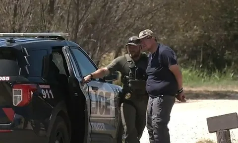 Âm mưu bắt cóc nguy hiểm bị chặn đứng nhờ shipper phát hiện đơn hàng đáng ngờ