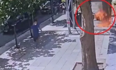 Nam thanh niên tự biến mình thành “đuốc sống” giữa đường sau cuộc gọi bí ẩn, người dân bàng hoàng chứng kiến cảnh tượng chưa từng thấy