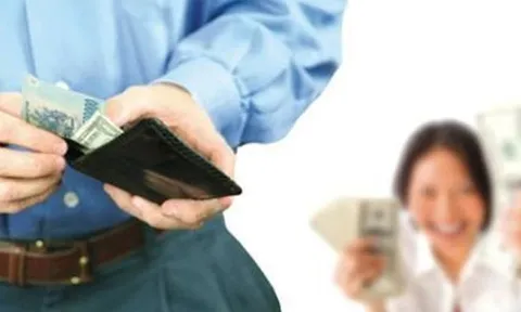 Bị "đá" chỉ vì xin bạn trai 30 nghìn mua nước uống