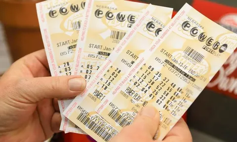 Bỏ quên tấm vé số trúng 474 tỷ trong túi áo, người đàn ông bị cả nước "truy lùng"