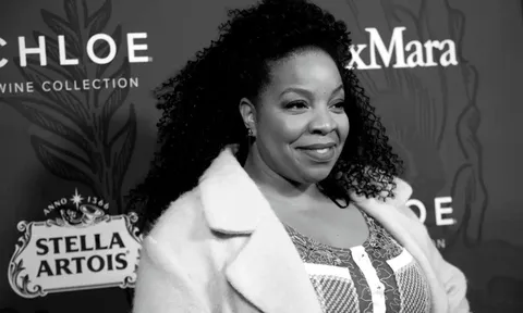 Hollywood bàng hoàng trước tin nữ diễn viên Kimberly Hébert Gregory qua đời