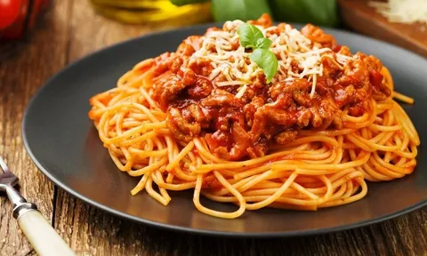 Món mì quen thuộc này khiến 2 cha con tử vong, 5 người nguy kịch sau khi ăn