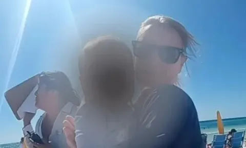 Từng được vinh danh là lãnh đạo trẻ xuất sắc, nữ giám đốc bị bắt vì bỏ con 6 tháng tuổi trên bãi biển, mất trắng danh tiếng