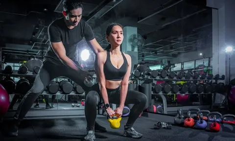 Phòng gym "chơi lớn" treo thưởng xe sang Porsche cho ai giảm 50kg trong 3 tháng: Chuyên gia cảnh báo điều nguy hiểm này