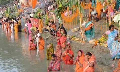 Ấn Độ: Hơn 130 người thiệt mạng trong lễ hội Chhath Puja do đuối nước