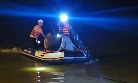 Tìm thấy thi thể nam sinh 18 tuổi bị lũ cuốn trôi ở Huế