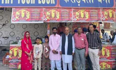 Vay bạn 296 nghìn đồng mua vé số, người bán rau bất ngờ "đổi đời" khi trúng hơn 32 tỷ đồng