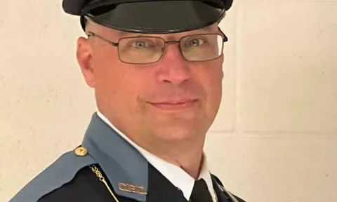 Bắt cảnh sát trưởng mua dâm "nhầm" nữ mật vụ