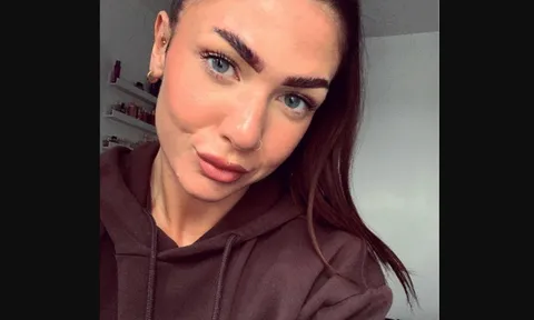 Nữ quản giáo trẻ sa ngã vào "bẫy tình" sau song sắt với gã tội phạm hiếp dâm