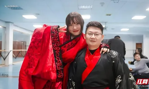 Mối lương duyên sau 17 năm từ trận động đất kinh hoàng: Cô gái kết hôn với ân nhân cứu mạng của mình