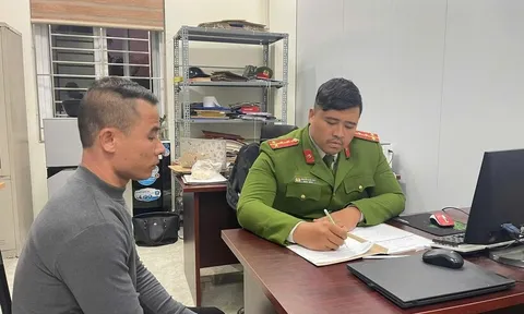 Bùi Quang Tuyên ra đầu thú sau 7 năm ròng trốn truy nã