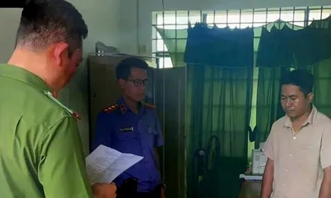 Bắt khẩn cấp Ức Kim Khoan, cán bộ xã chiếm đoạt 500 triệu tiền cứu trợ lũ lụt để làm điều này