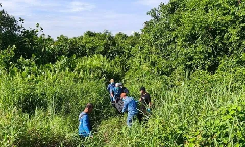 Đau lòng: Người mẹ mù phải bò ra đường cầu cứu sau 5 ngày sống trong bóng tối cạnh thi thể con gái