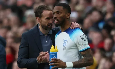 Cảnh sát bắt giữ cựu sao Ngoại hạng Anh