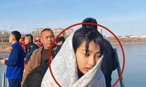 Nữ sinh 13 tuổi liều mình cứu bé trai rơi xuống hồ băng rồi âm thầm rời đi, cộng đồng mạng xúc động ca ngợi là “anh hùng nhí”