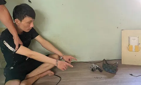 Bắt quả tang Võ Vĩnh Thắng tàng trữ ma túy, thủ súng phòng thân